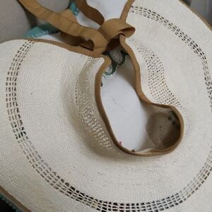 Anthropologie Cream and Tan Woven Hat
